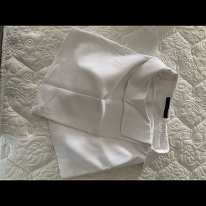 Used chic Zara white summer skirt with 2 way button